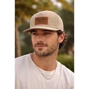 Brixton Snapback Hat Mens One Size Beige Grade MP Snapback Cotton Logo Cap NWT